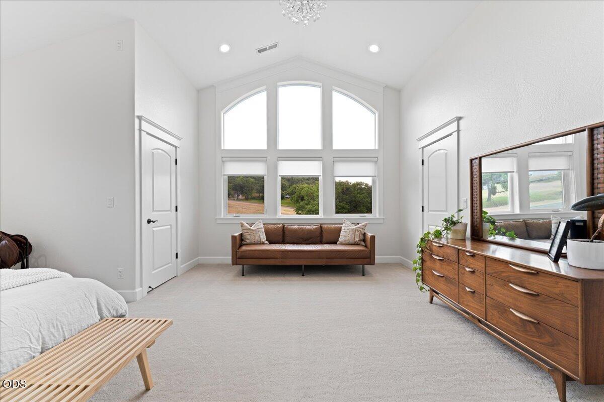 1013 Roxy Ann Road Medford, OR 97504 - Photo 54 of 74 77-bedroom 3 angle
