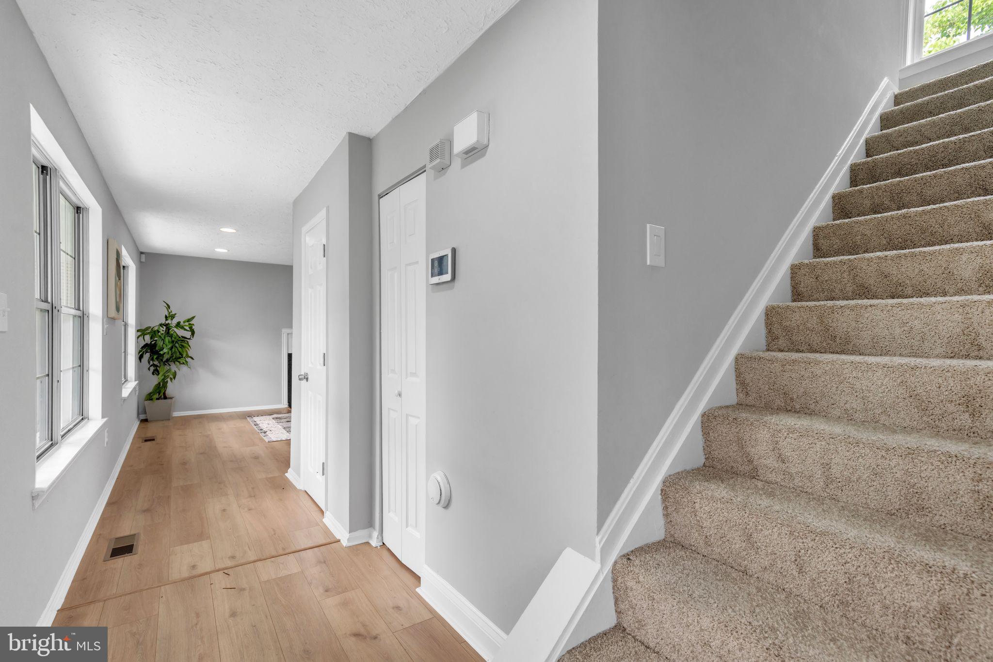 7400 Jaffrey Road Fort Washington, MD 20744 - Photo 8 of 31 a view of an entryway