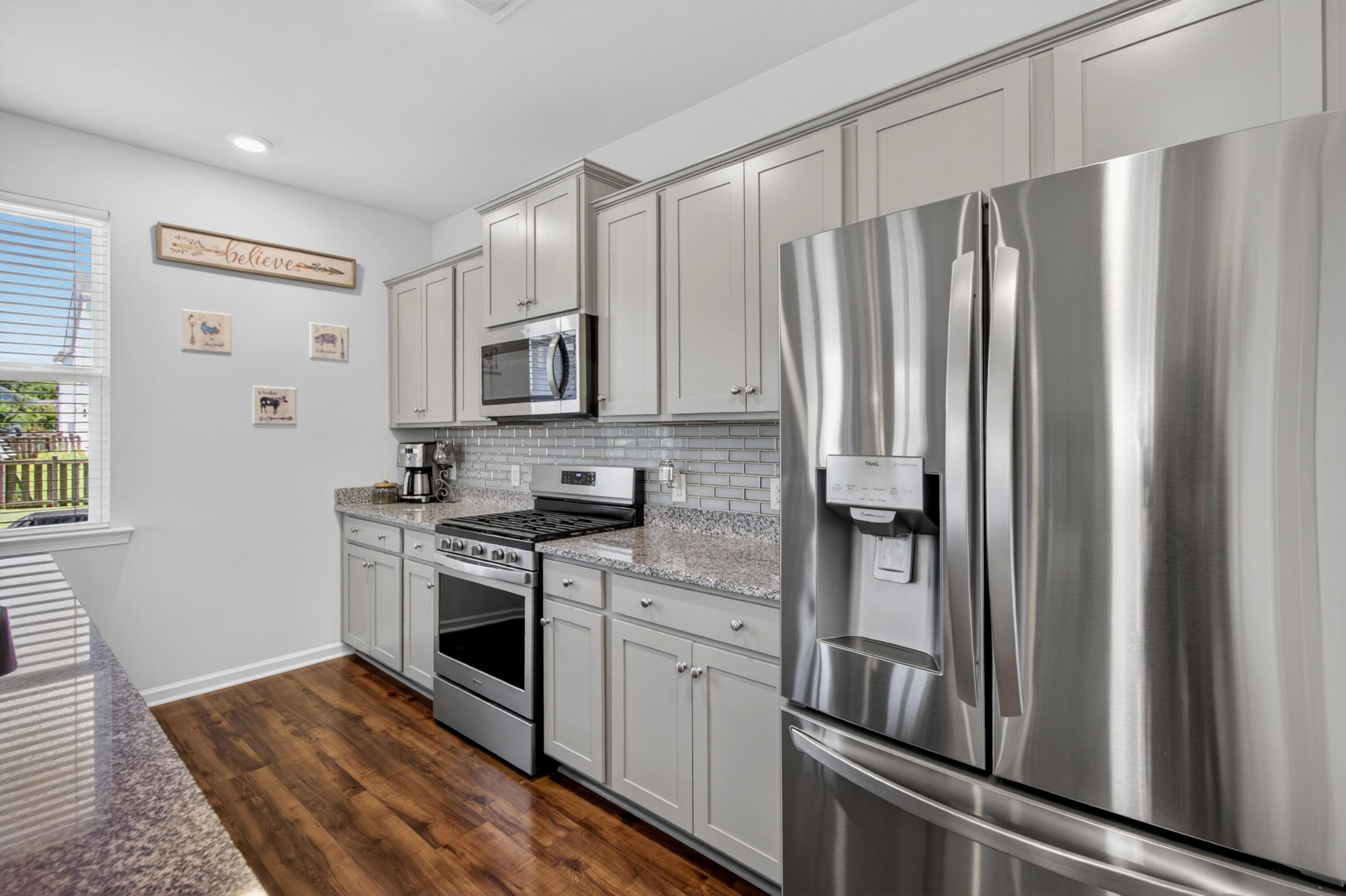 437 Ribbon Road Summerville, SC 29483 - Photo 13 of 41