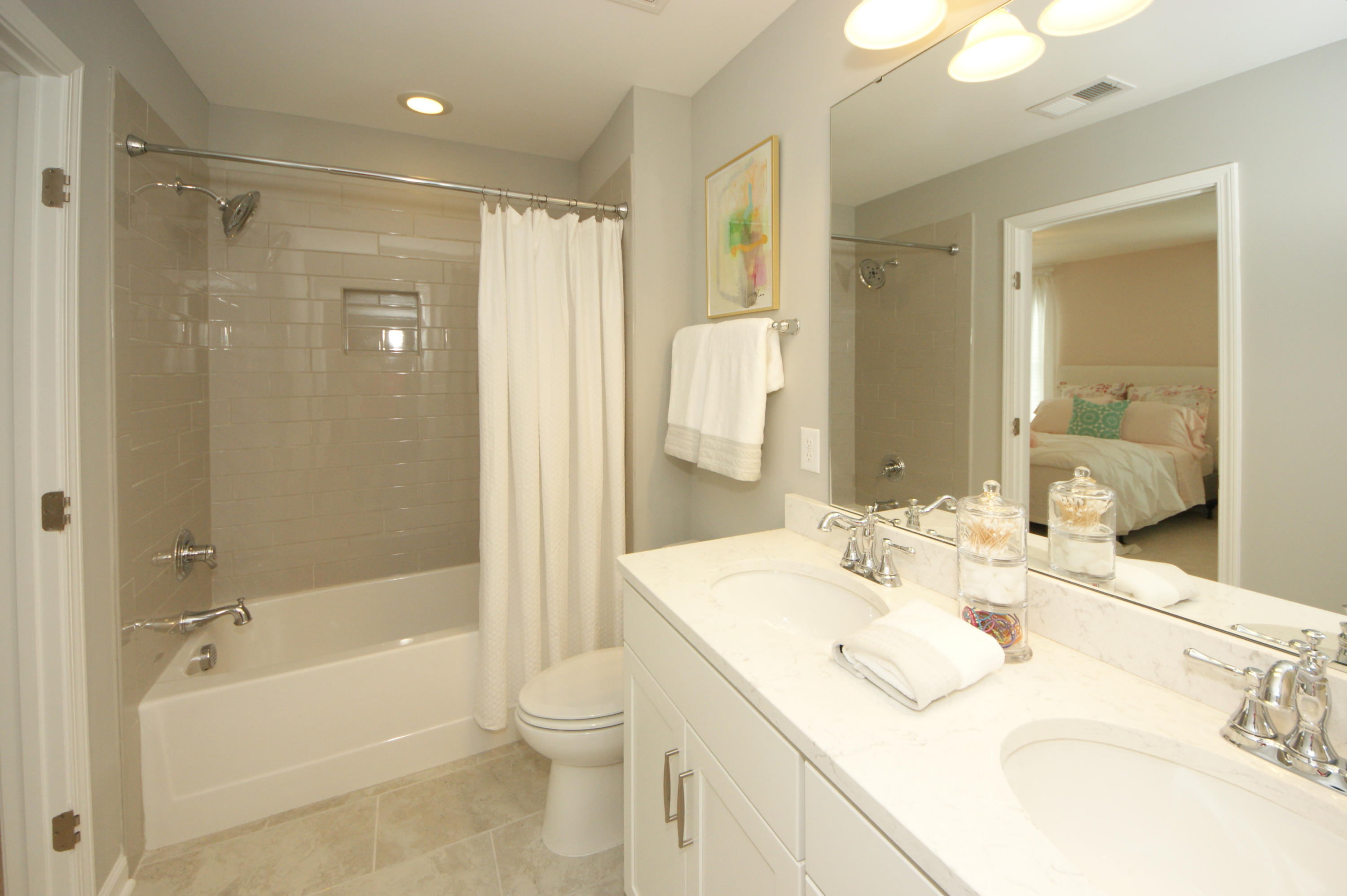 156 Ashley Bluffs Road Summerville, SC 29485 - Photo 13 of 26 2nd floor Bathroom