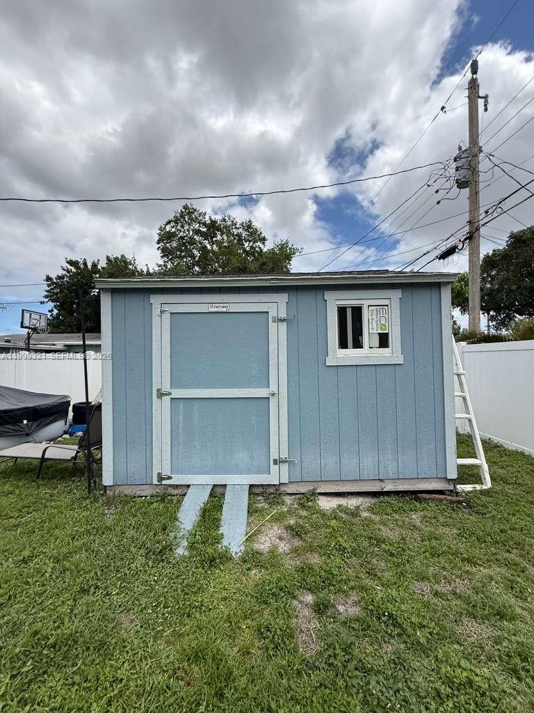 6708 Raleigh Street Hollywood, FL 33024 - Photo 11 of 36