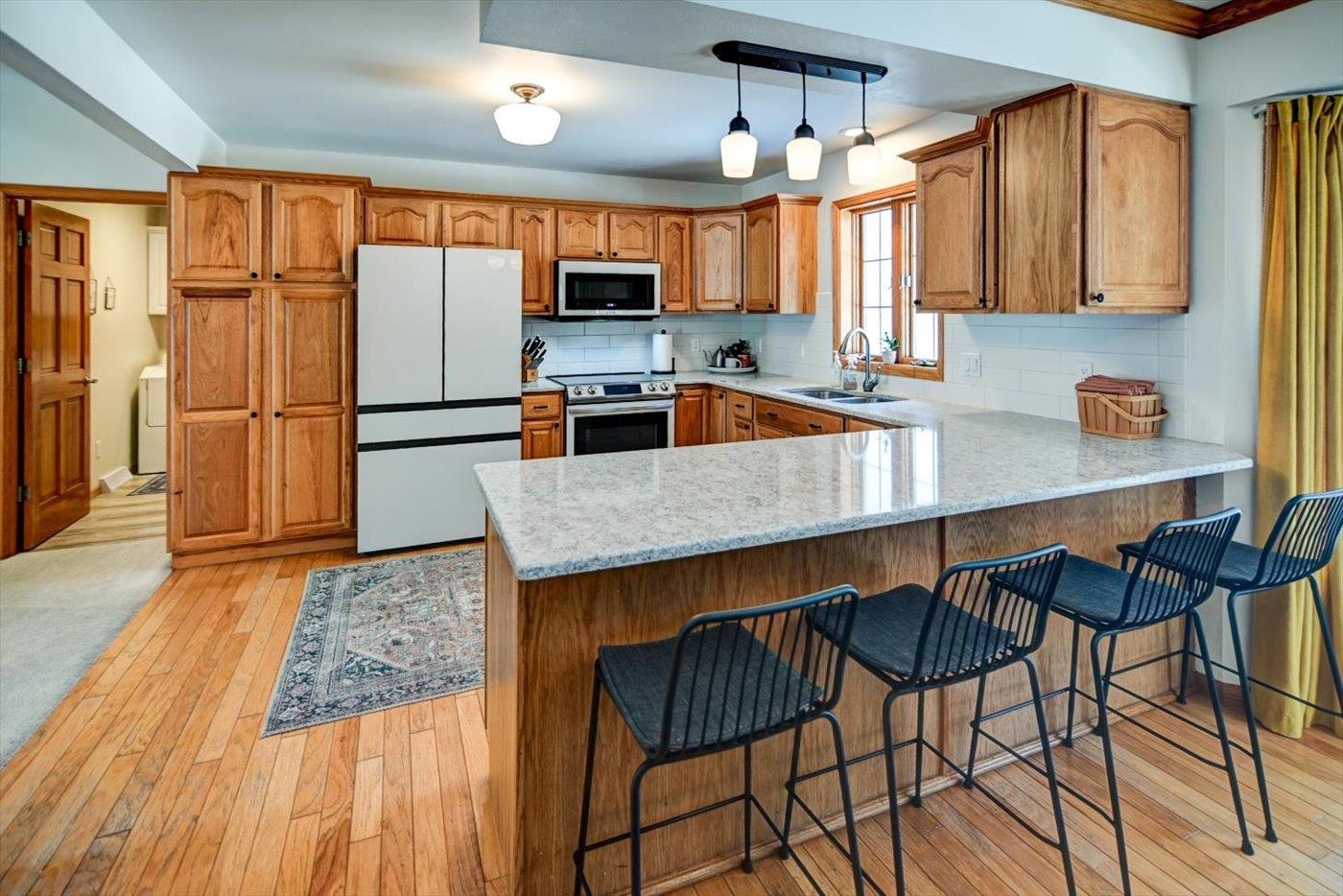 1275 McMahon Drive Sun Prairie, WI 53590 - Photo 5 of 65