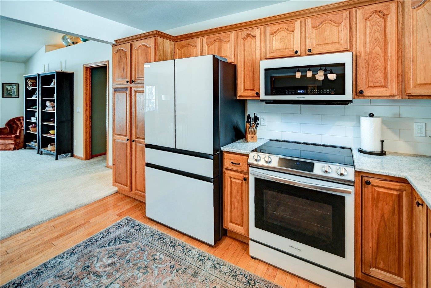 1275 McMahon Drive Sun Prairie, WI 53590 - Photo 9 of 65