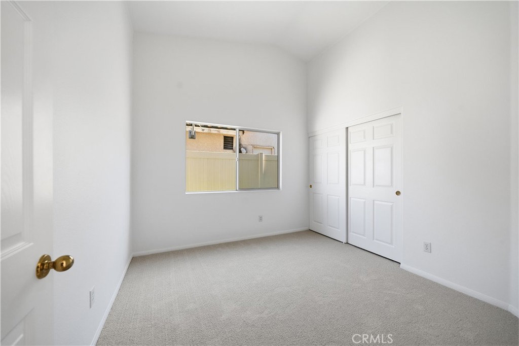 4875 Lake Shore Place Fallbrook, CA 92028 - Photo 20 of 31 a view of an empty room
