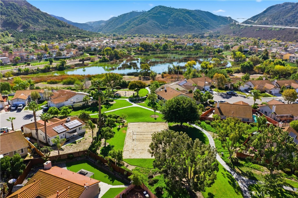 4875 Lake Shore Place Fallbrook, CA 92028 - Photo 26 of 31 an aerial view of residential houses and outdoor space