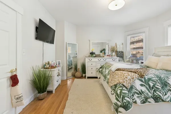 $6,600 | 893 East 4th Street, Unit 1, Boston, MA 02127