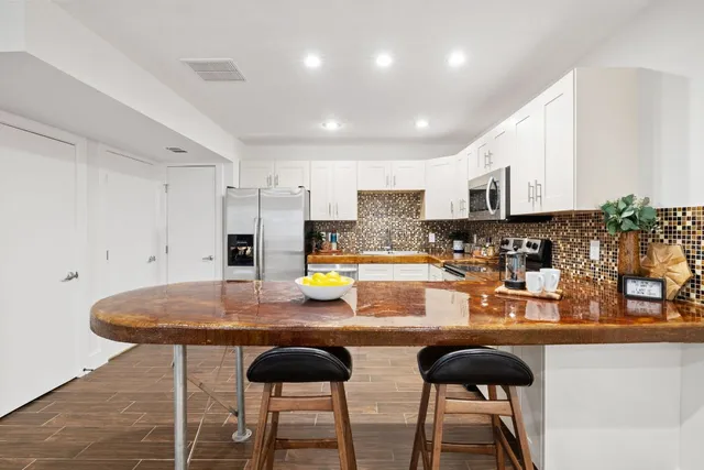 $2,375 | 1101 Shoal Creek Boulevard, Unit 14, Austin, TX 78701