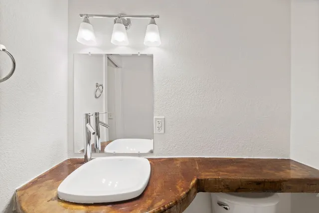 $2,375 | 1101 Shoal Creek Boulevard, Unit 14, Austin, TX 78701