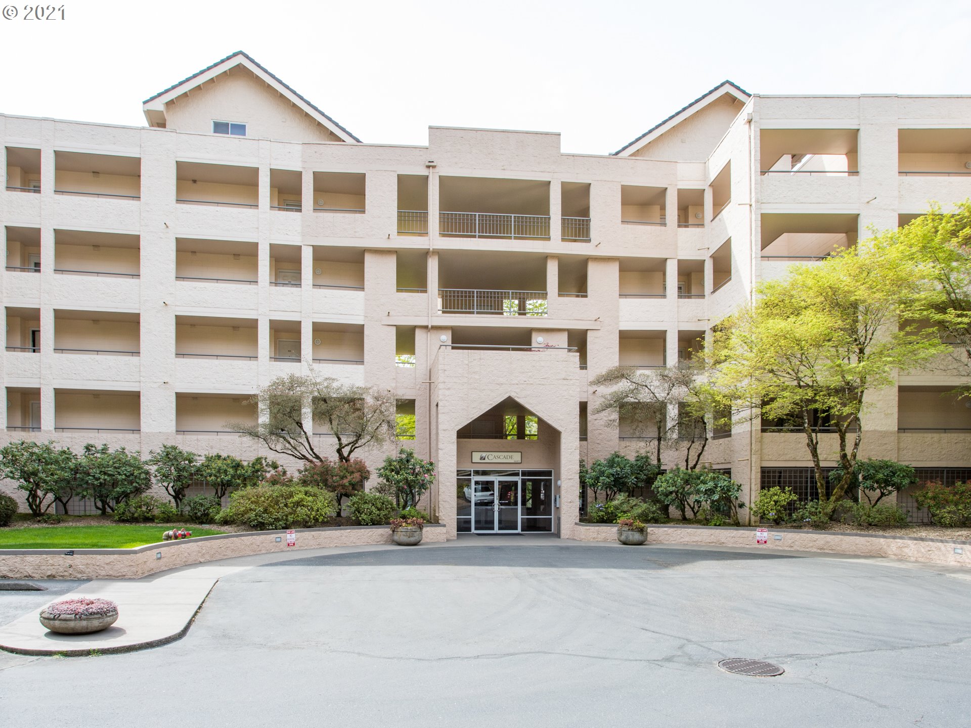 6685 West Burnside Road, Unit 323 Portland, OR 97225 - Photo 1 of 29 Gallery Image 1