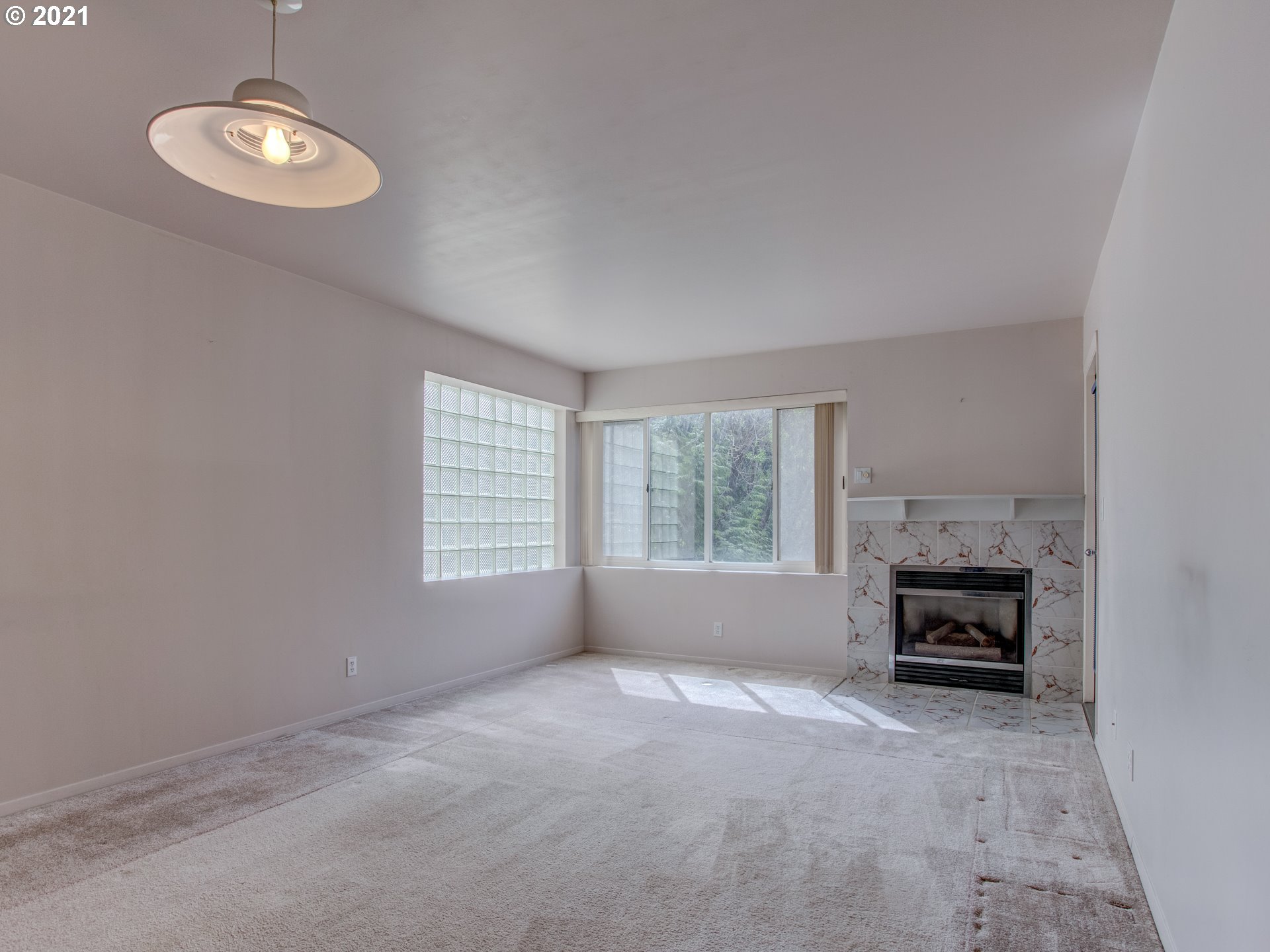 6685 West Burnside Road, Unit 323 Portland, OR 97225 - Photo 3 of 29 Gallery Image 3