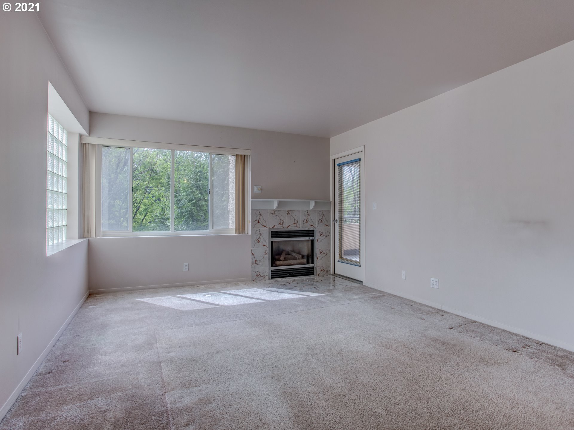 6685 West Burnside Road, Unit 323 Portland, OR 97225 - Photo 4 of 29 Gallery Image 4