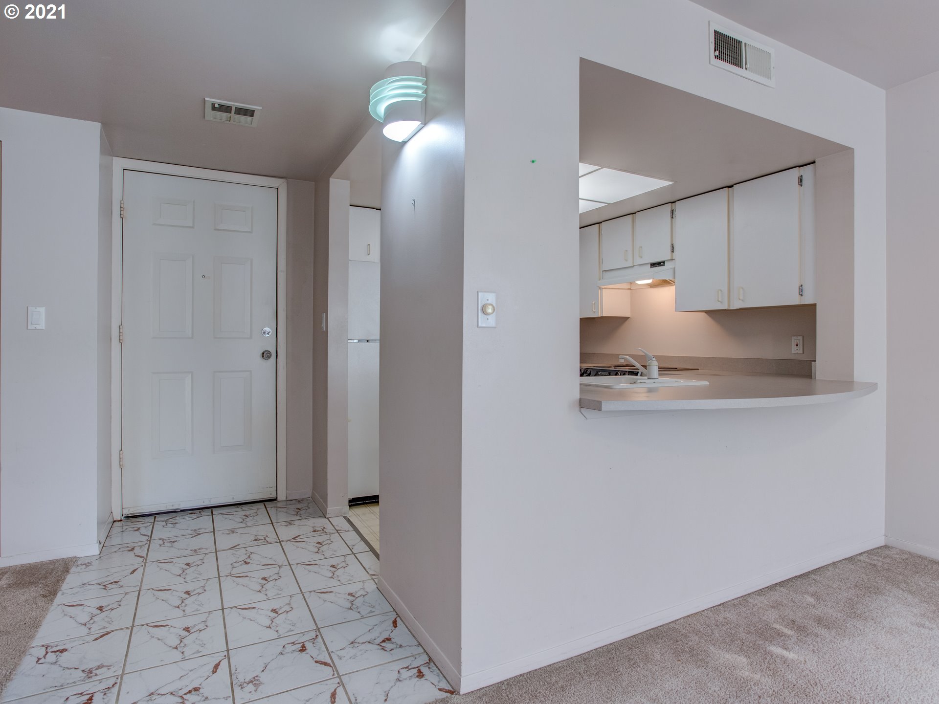 6685 West Burnside Road, Unit 323 Portland, OR 97225 - Photo 7 of 29 Gallery Image 7