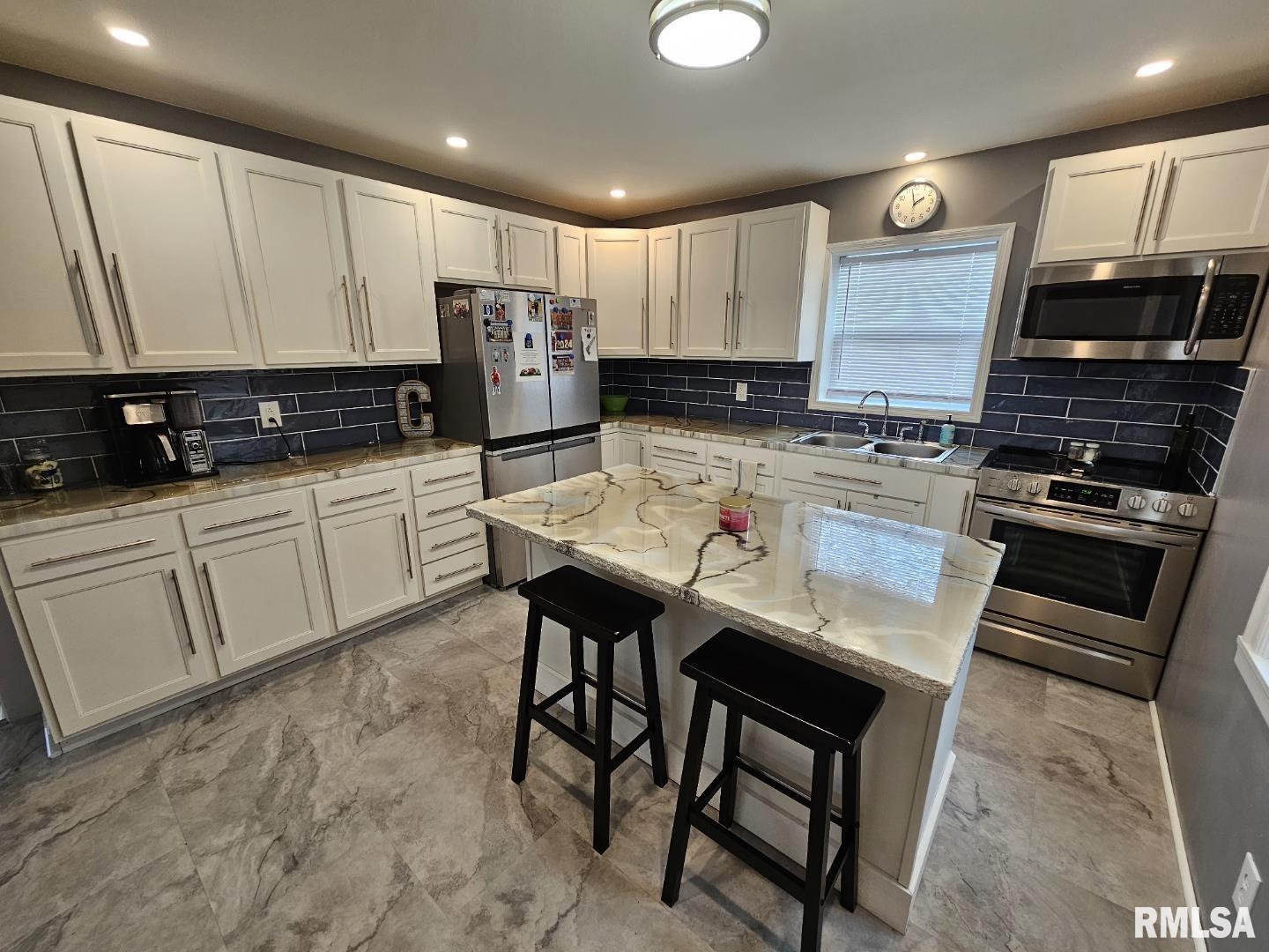 621 Salem Road Mount Vernon, IL 62864 - Photo 10 of 27
