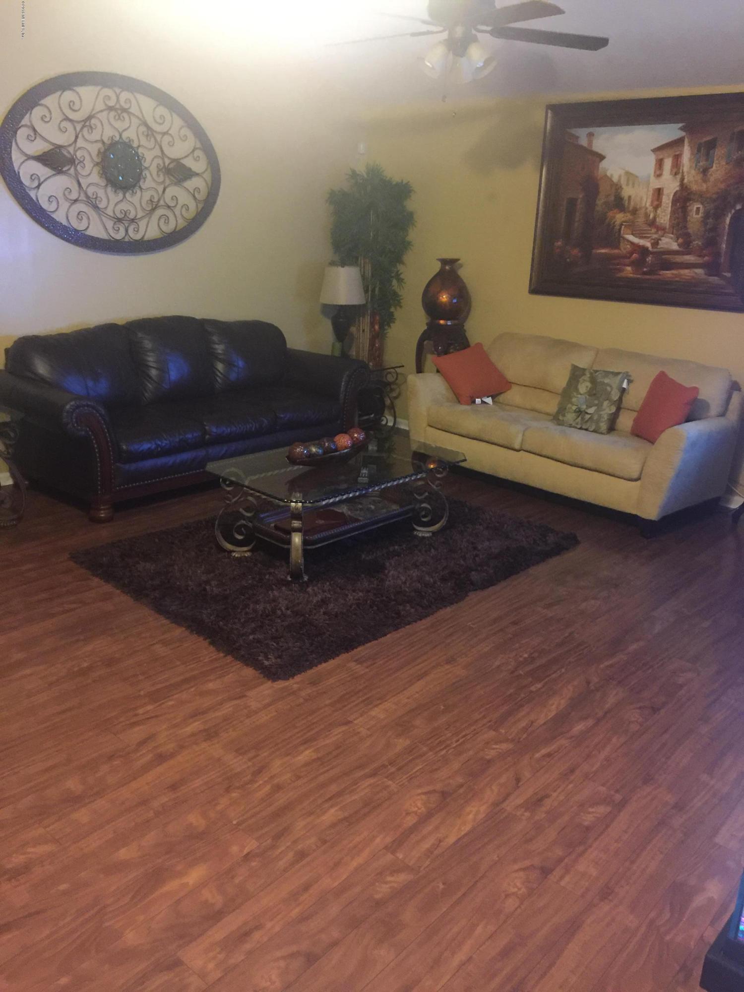 9315 Ribault Avenue Jacksonville, FL 32208 - Photo 6 of 12 IMG_1243