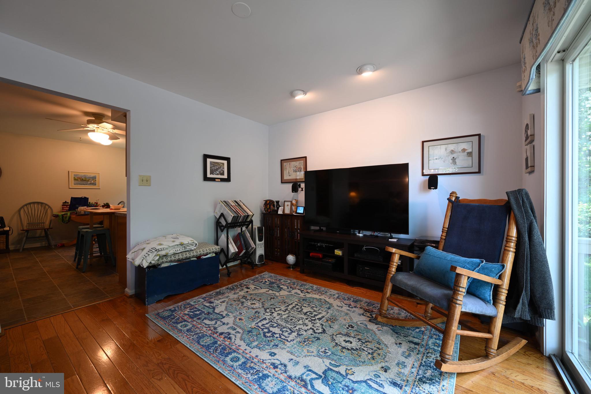 111 Jason Court Delran, NJ 08075 - Photo 6 of 15