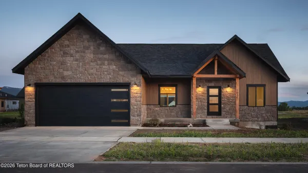 $950,000 | 1031 Iroquois Way, Driggs, ID 83422