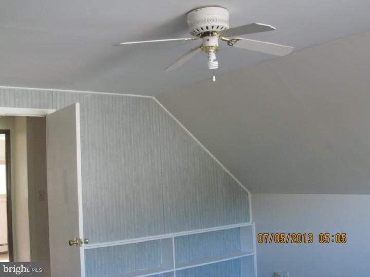 30 Harrow Road Levittown, PA 19056 - Photo 18 of 22 Gallery Image 18