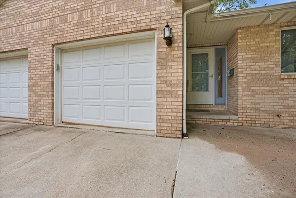 $210,000 | 500 C S 4th Street, Unit C, Fairbury, IL 61739
