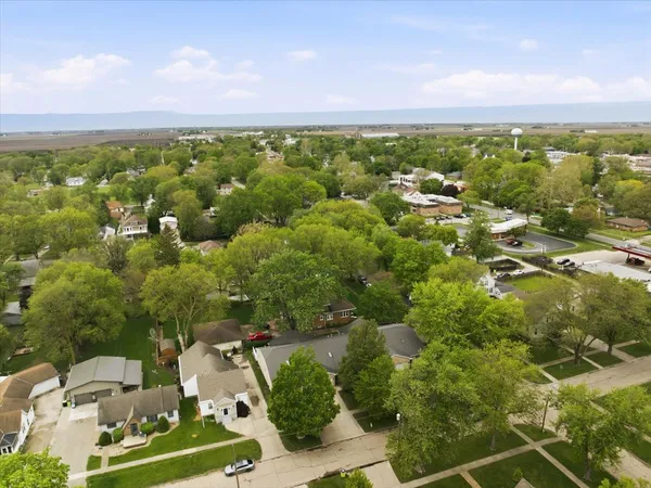 $210,000 | 500 C S 4th Street, Unit C, Fairbury, IL 61739