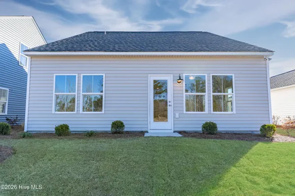 $371,820 | 127 West Farley Drive, Unit 86, Hampstead, NC 28443