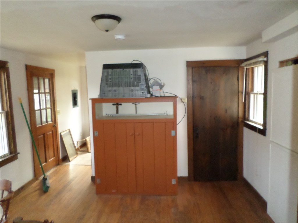 79 Beaver River Road Richmond, RI 02892 - Photo 9 of 19