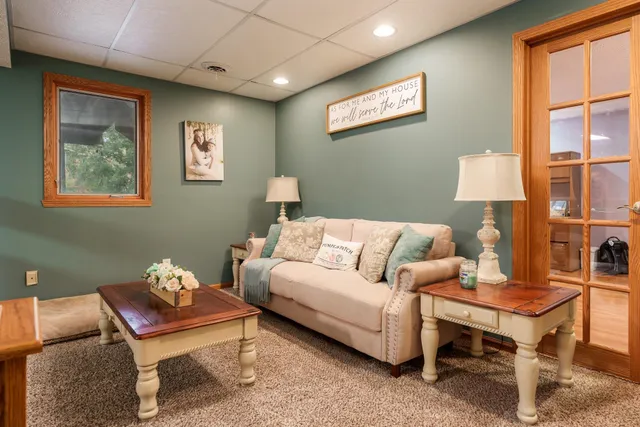 $424,700 | 5076 Oak Hill Road, Rockford, IL 61109