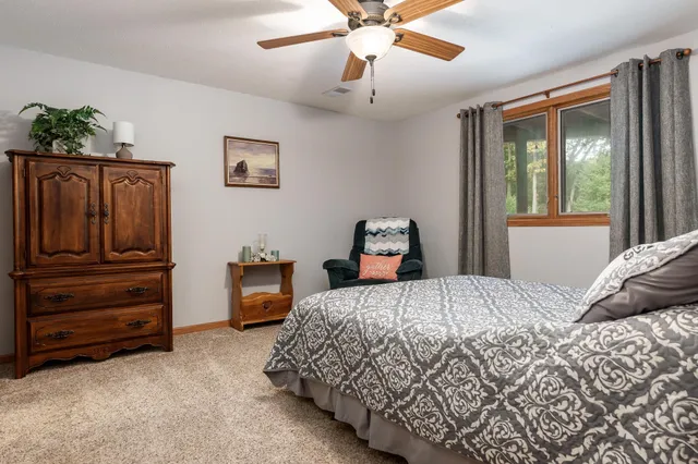 $424,700 | 5076 Oak Hill Road, Rockford, IL 61109