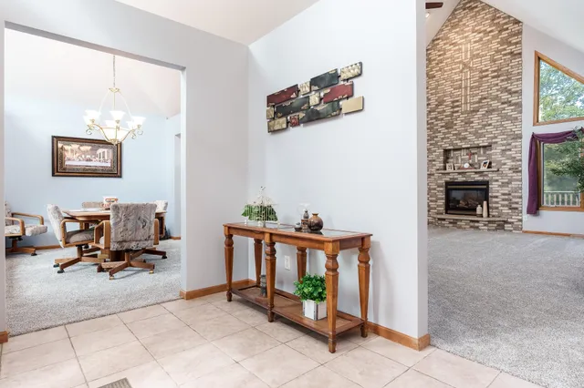 $424,700 | 5076 Oak Hill Road, Rockford, IL 61109