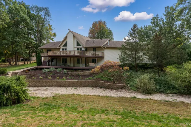 $424,700 | 5076 Oak Hill Road, Rockford, IL 61109