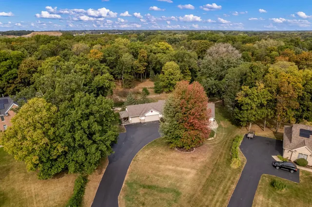 $424,700 | 5076 Oak Hill Road, Rockford, IL 61109