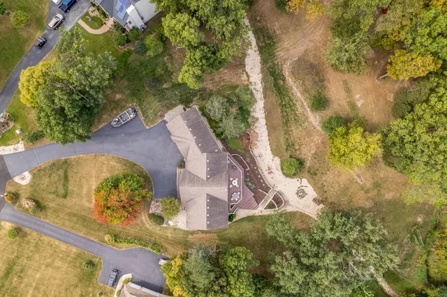 $424,700 | 5076 Oak Hill Road, Rockford, IL 61109