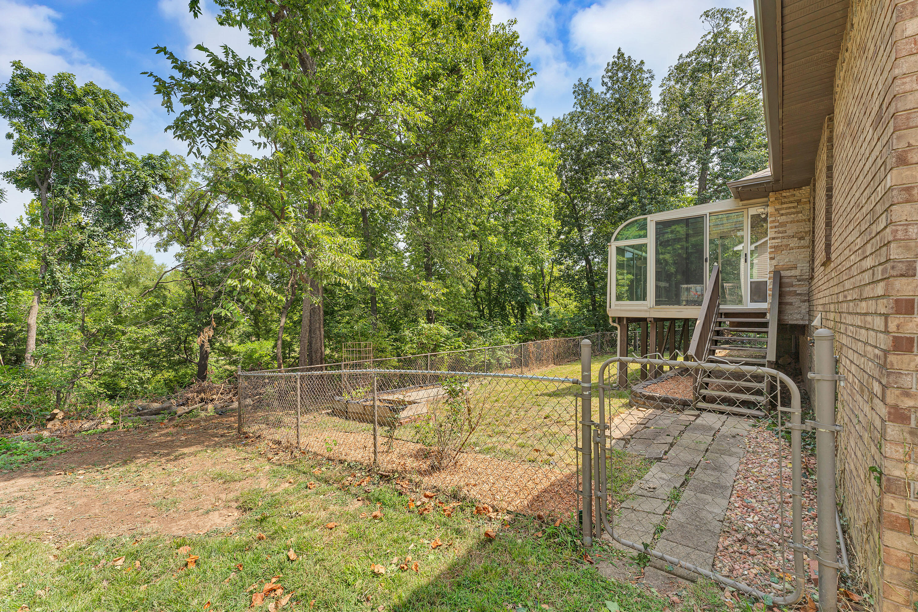 3115 West Edgewood Street Springfield, MO 65807 - Photo 29 of 35 29