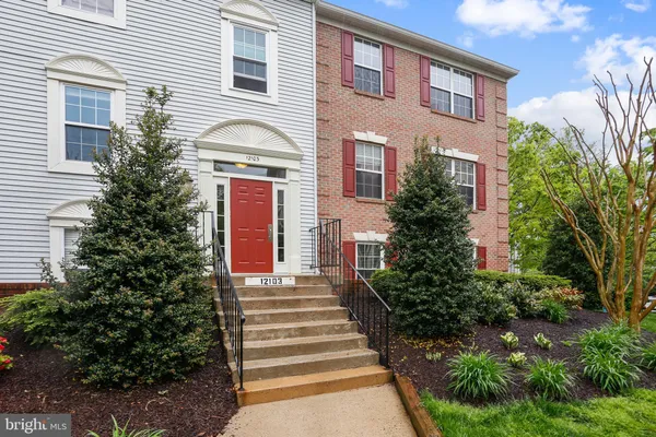 $2,295 | 12103 Greenway Court, Unit 201, Fairfax, VA 22033