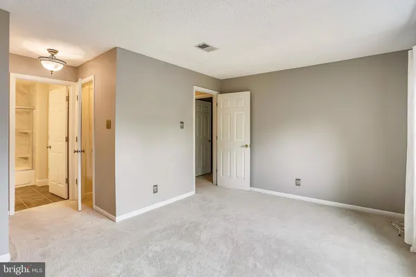 $2,295 | 12103 Greenway Court, Unit 201, Fairfax, VA 22033