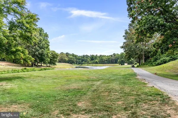 $2,295 | 12103 Greenway Court, Unit 201, Fairfax, VA 22033