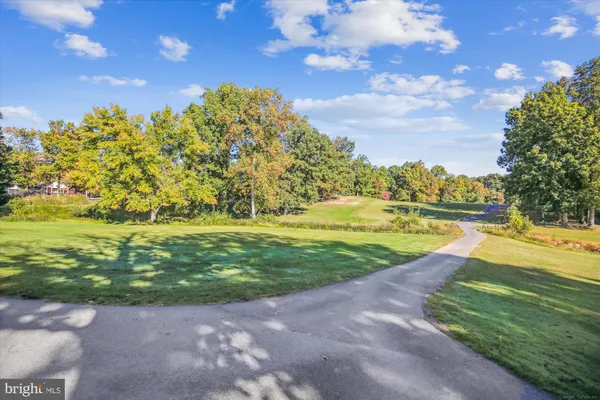$2,295 | 12103 Greenway Court, Unit 201, Fairfax, VA 22033