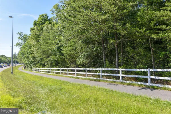 $2,295 | 12103 Greenway Court, Unit 201, Fairfax, VA 22033