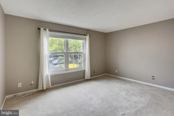 $2,295 | 12103 Greenway Court, Unit 201, Fairfax, VA 22033