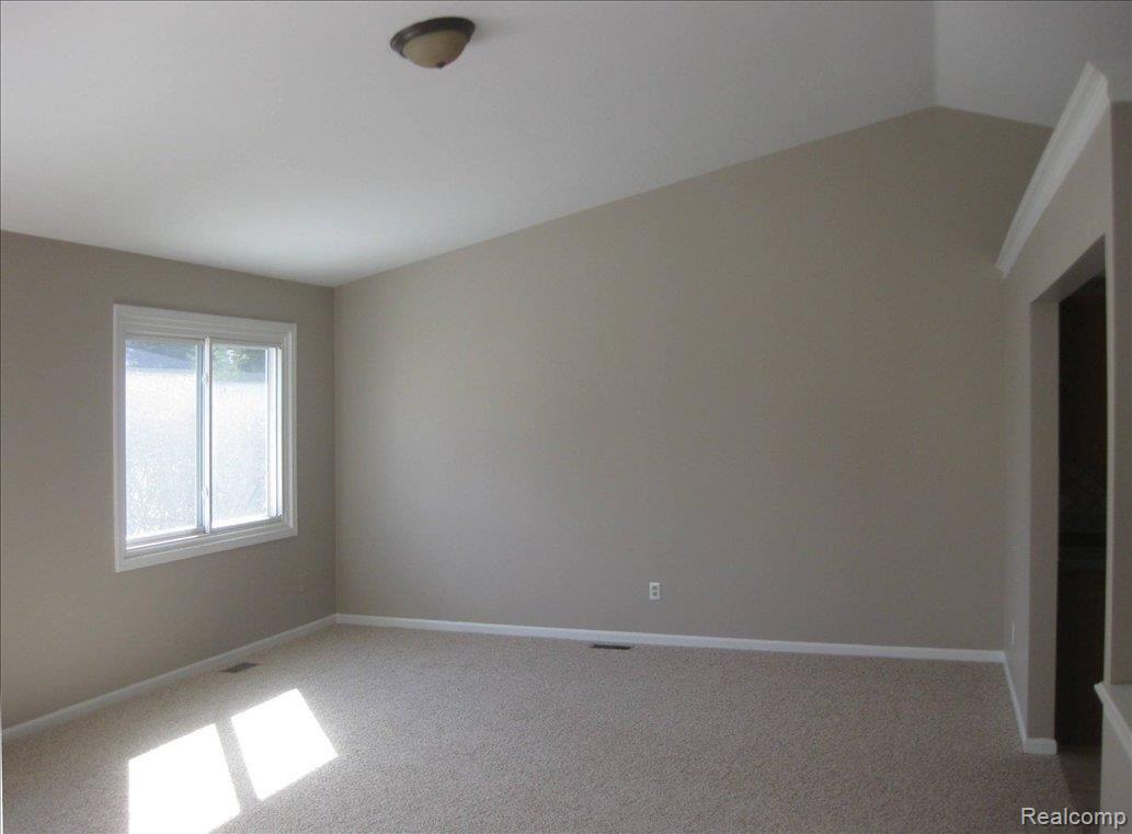 7654 Rauschelbach Street Utica, MI 48317 - Photo 7 of 15 Pictures 041