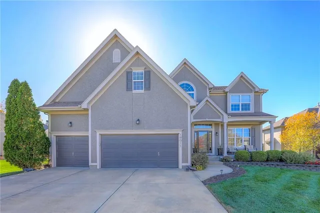 $675,000 | 19011 West 99th Street, Lenexa, KS 66220