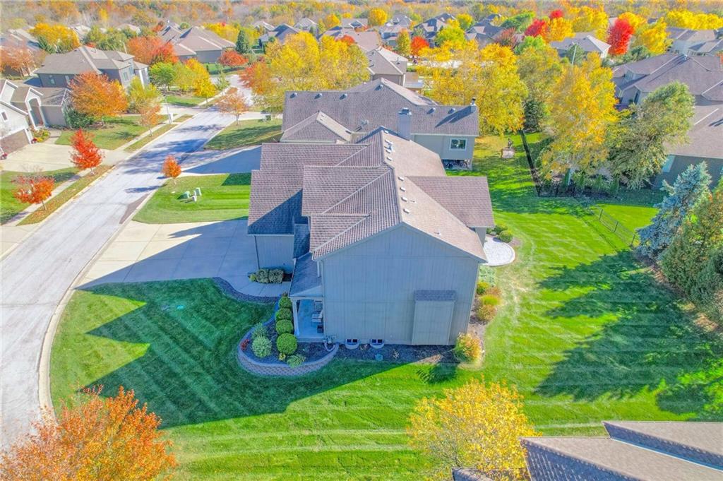 19011 West 99th Street Lenexa, KS 66220 - Photo 15 of 30