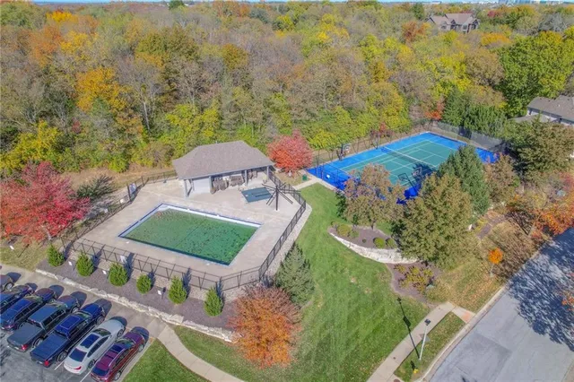 $675,000 | 19011 West 99th Street, Lenexa, KS 66220