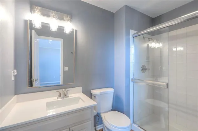 $675,000 | 19011 West 99th Street, Lenexa, KS 66220