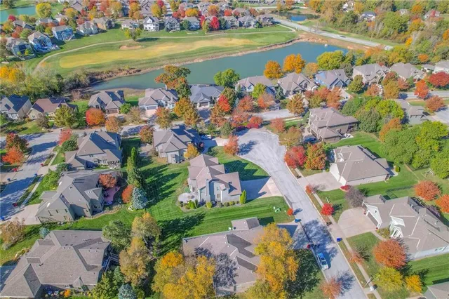 $675,000 | 19011 West 99th Street, Lenexa, KS 66220