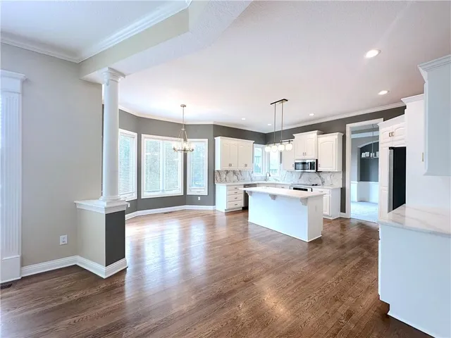 $675,000 | 19011 West 99th Street, Lenexa, KS 66220