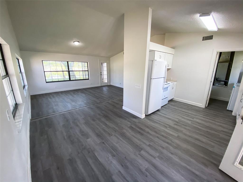 28046 Lois Drive Tavares, FL 32778 - Photo 5 of 14