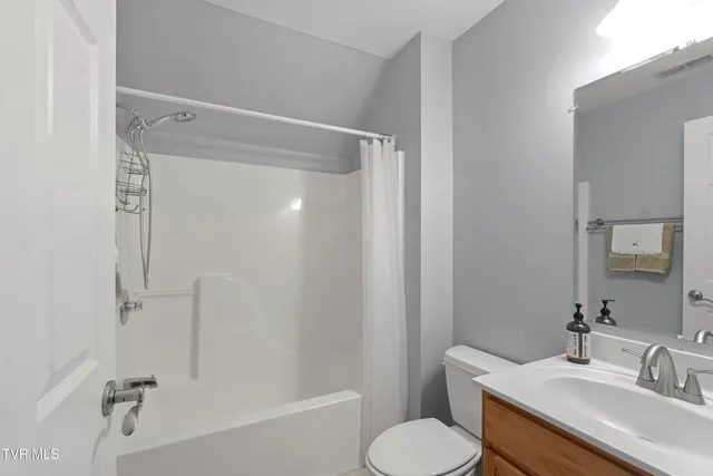 $700,000 | 14 West Ridgefield Court, Greeneville, TN 37745