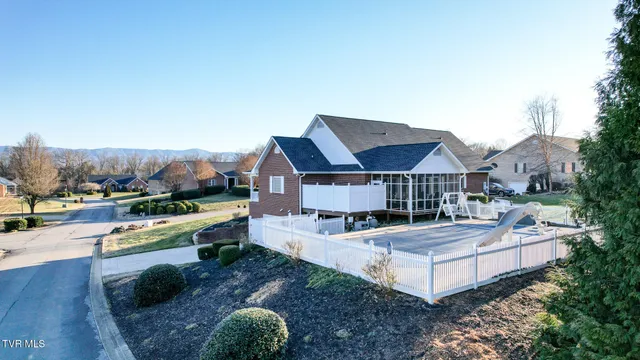 $700,000 | 14 West Ridgefield Court, Greeneville, TN 37745