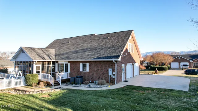 $700,000 | 14 West Ridgefield Court, Greeneville, TN 37745