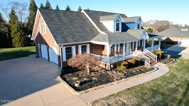 $700,000 | 14 West Ridgefield Court, Greeneville, TN 37745